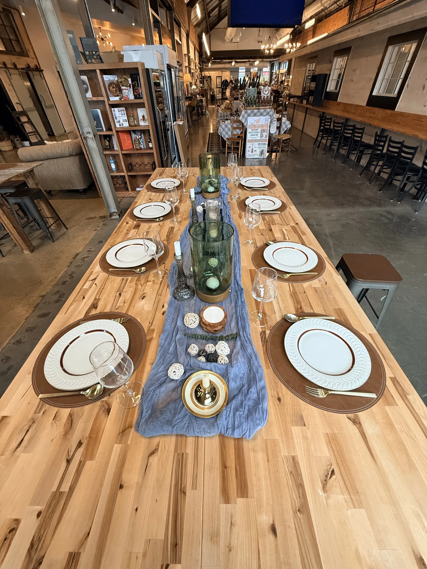 A welcoming table set at Sobremesa